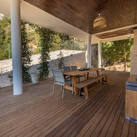 Glorious Villa With Jacuzzi, Sauna And Private Pool In Bodrum, Mugla