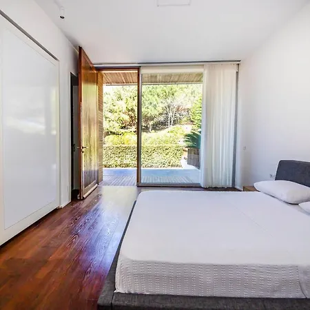 Glorious Villa With Jacuzzi, Sauna And Private Pool In Bodrum, Mugla *