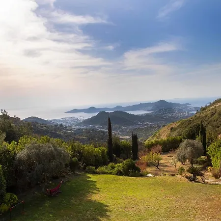 Glorious Villa With Jacuzzi, Sauna And Private Pool In Bodrum, Mugla Yalıkavak