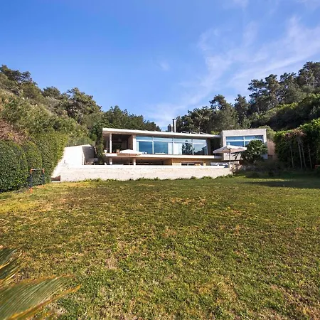 Апартаменты Glorious Villa With Jacuzzi, Sauna And Private Pool In Bodrum, Mugla *